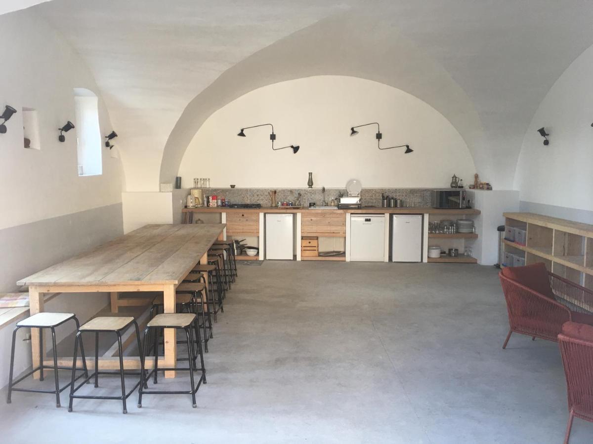 La Grande Maison Montmeyran Bagian luar foto
